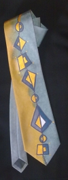 svilena kravata z zlatim  vzorcem.jpg